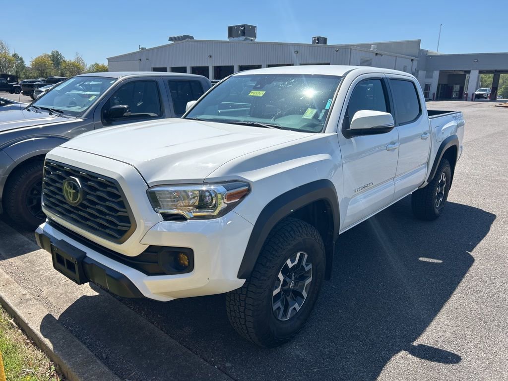 Used 2021 Toyota Tacoma TRD Off-Road w/ Technology Package image 2