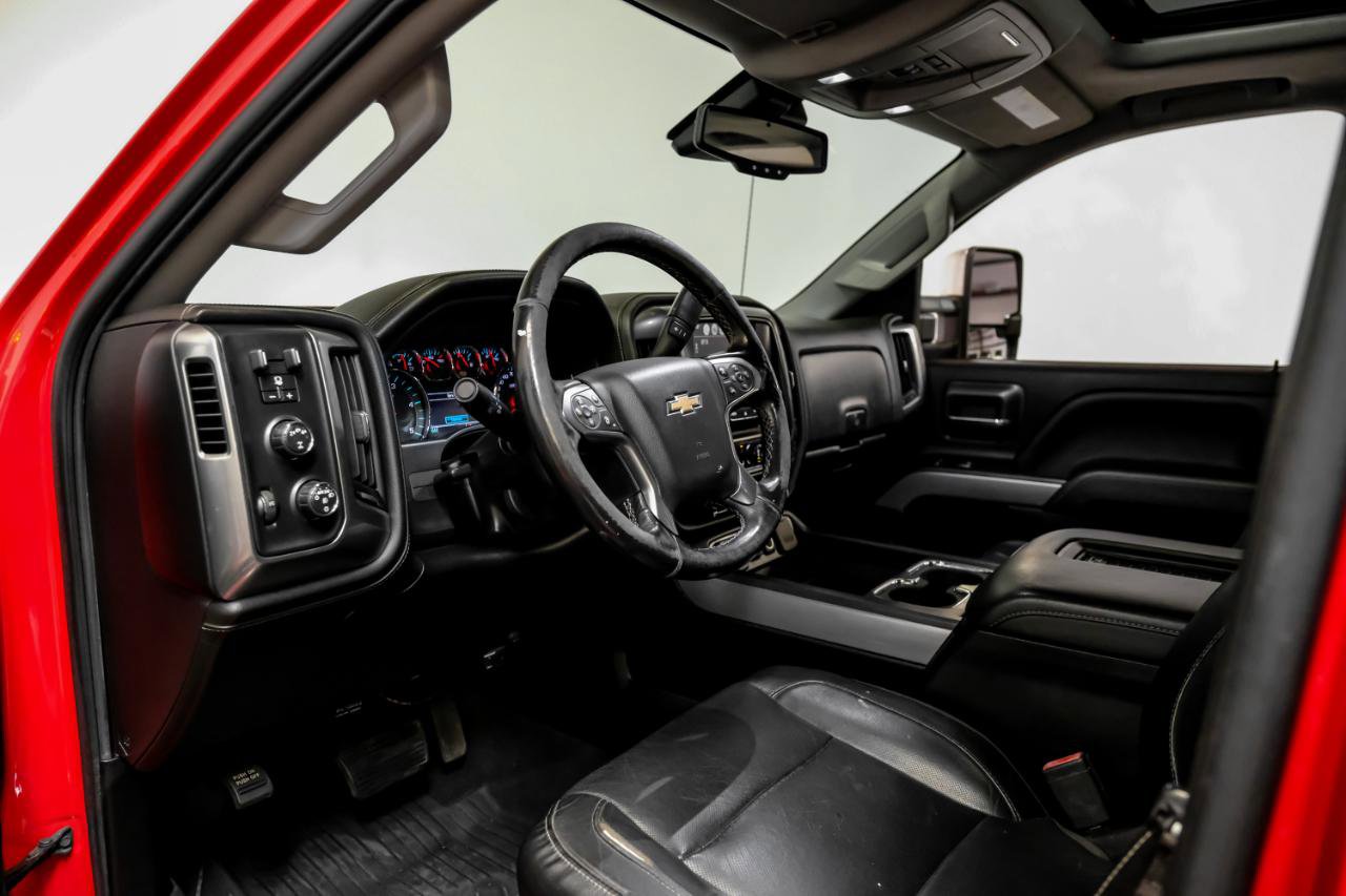 Used 2019 Chevrolet Silverado 2500 LTZ w/ Duramax Plus Package image 3