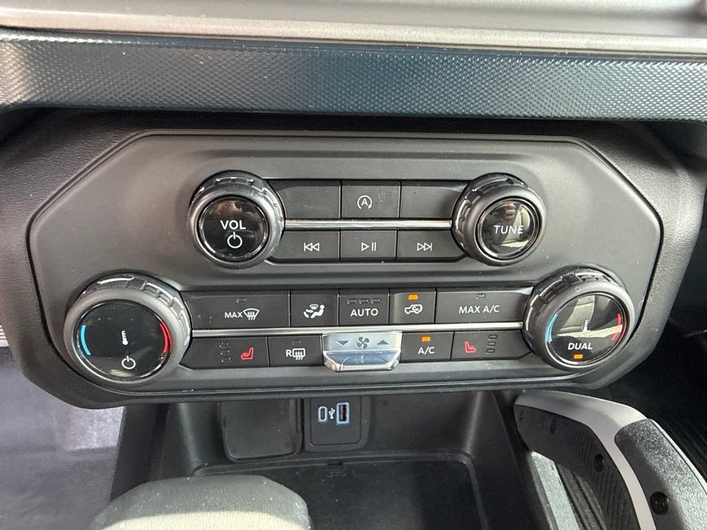 Used 2022 Ford Bronco Outer Banks AWD/4WD image 29