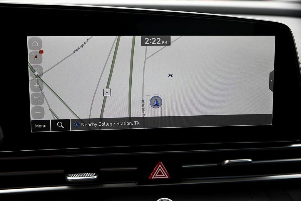 Used 2024 Hyundai Elantra SEL image 18