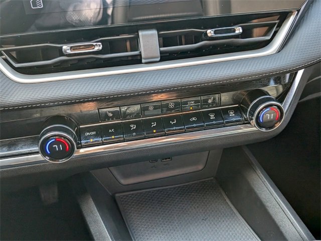 Certified 2025 Chevrolet Equinox LT w/ Convenience Package II image 19