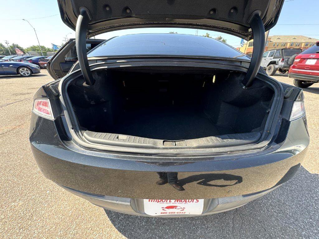 Used 2015 Lincoln MKZ image 16