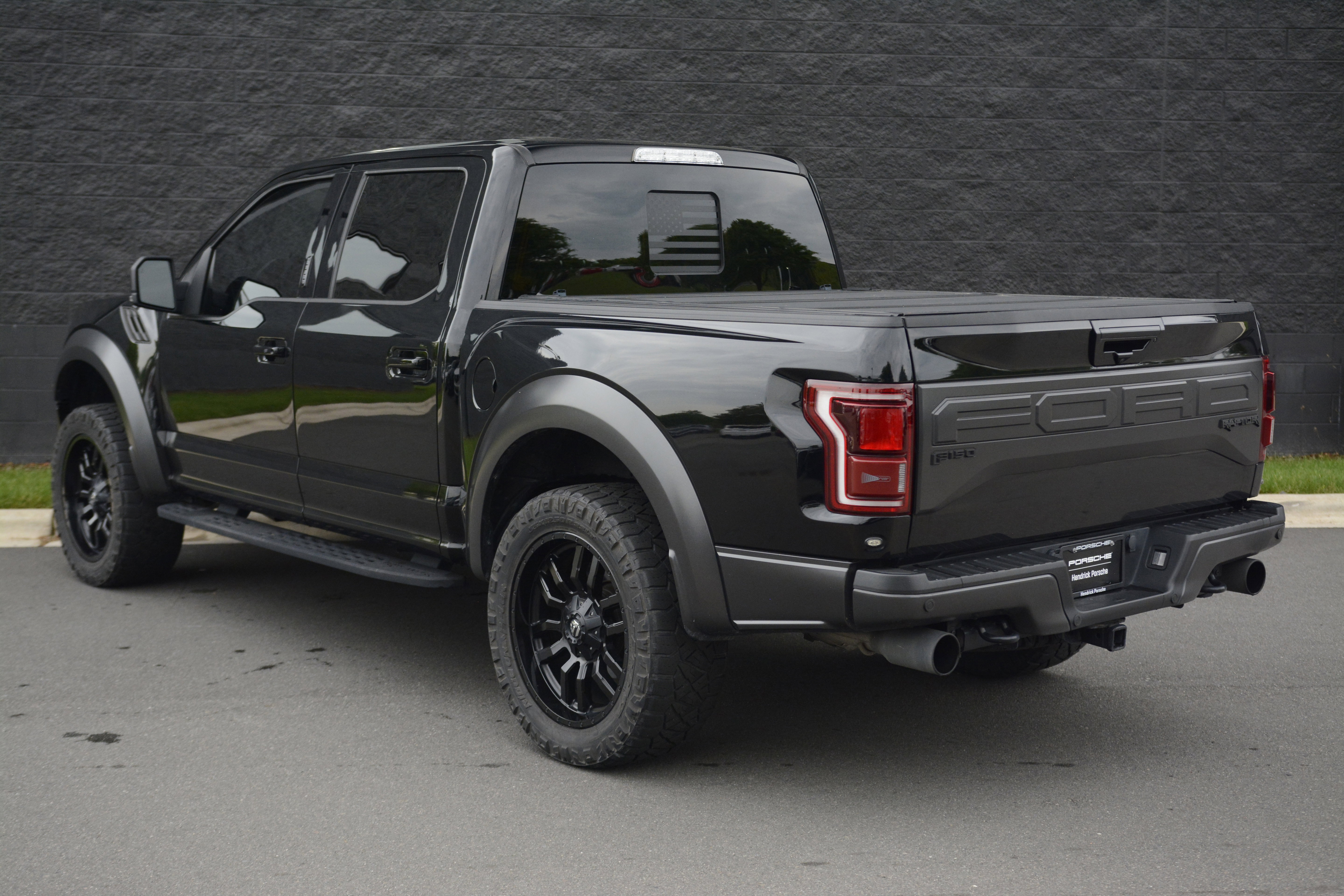 Used 2018 Ford F150 Raptor w/ Equipment Group 802A Luxury AWD/4WD image 3