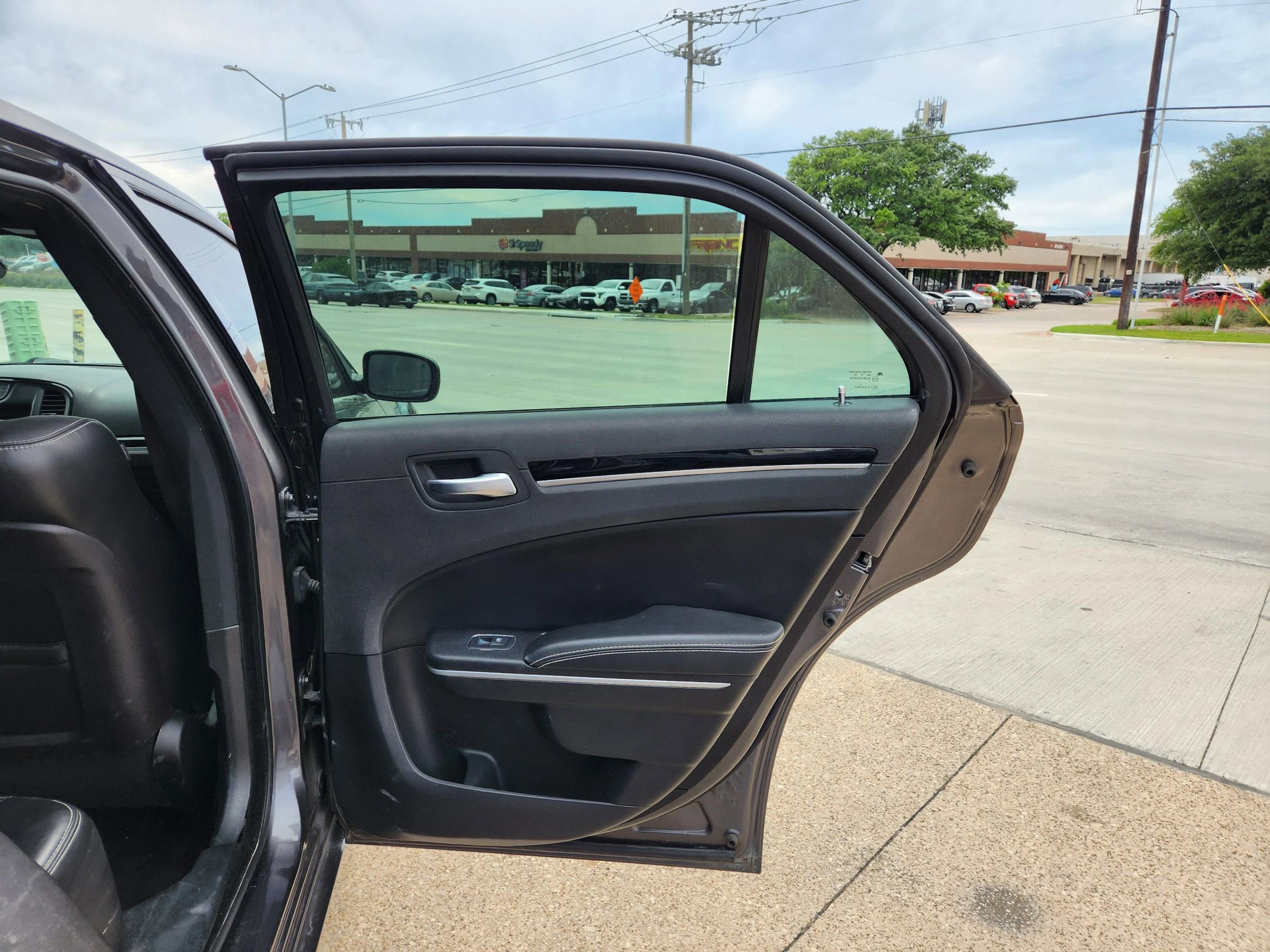 Used 2019 Chrysler 300 S image 13