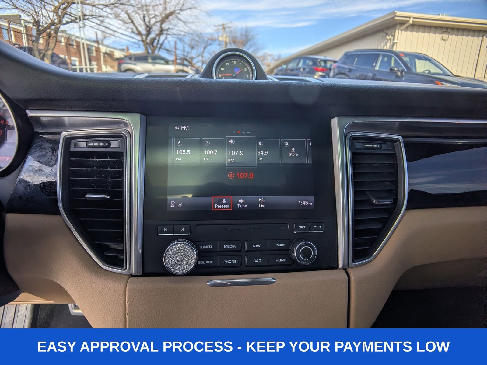 Used 2018 Porsche Macan image 28