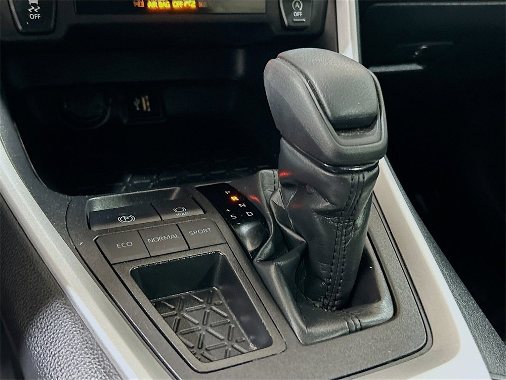 Used 2024 Toyota RAV4 XLE image 14