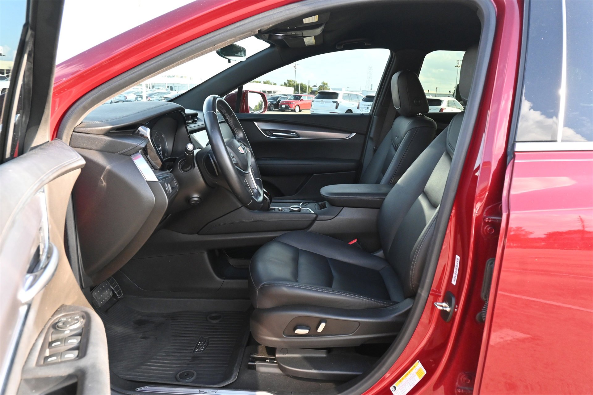 Used 2020 Cadillac XT5 Luxury w/ LPO, Floor Liner Package image 18