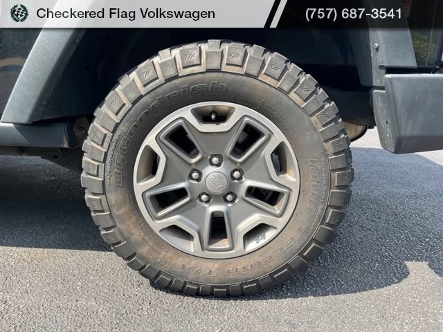 Used 2014 Jeep Wrangler Rubicon w/ Power Convenience Group AWD/4WD image 6