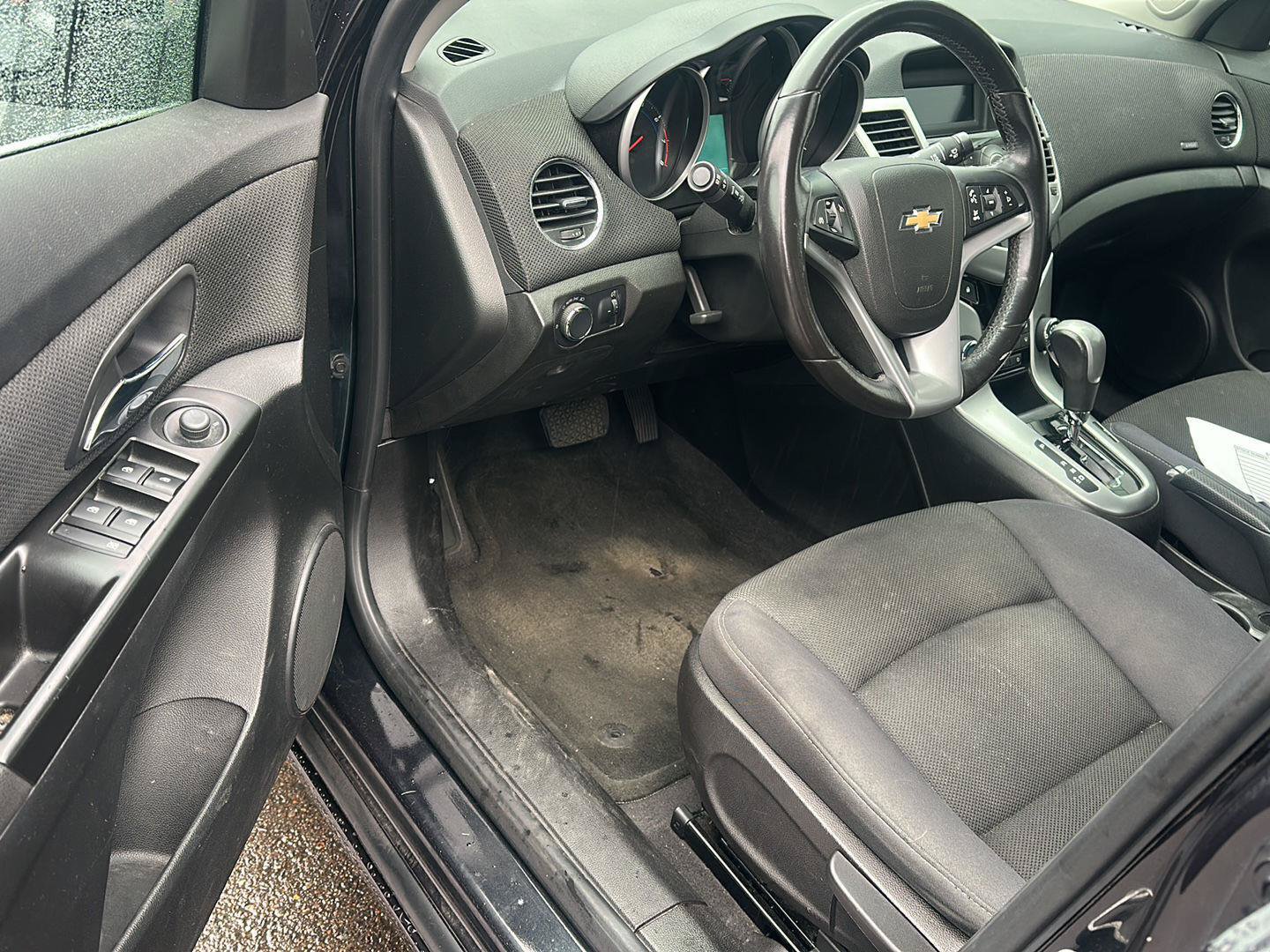 Used 2014 Chevrolet Cruze LT FWD image 7