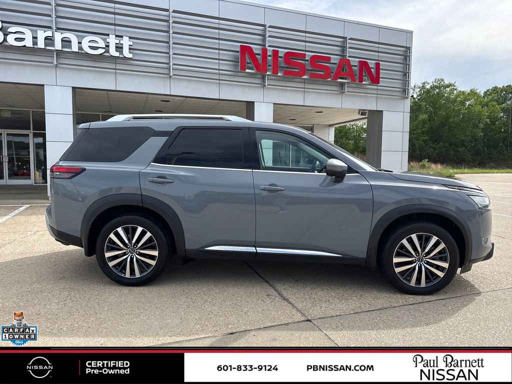 Certified 2022 Nissan Pathfinder Platinum w/ Cargo Package image 8