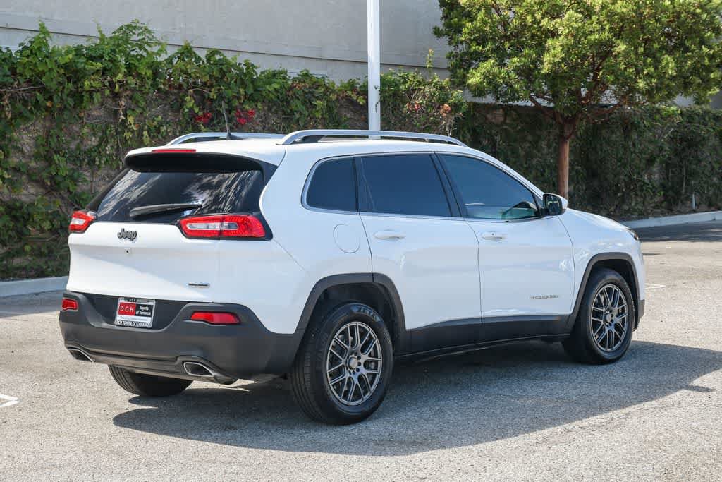 Used 2016 Jeep Cherokee Latitude w/ Comfort/Convenience Group FWD image 9