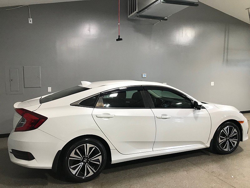 Used 2018 Honda Civic EX-T image 3