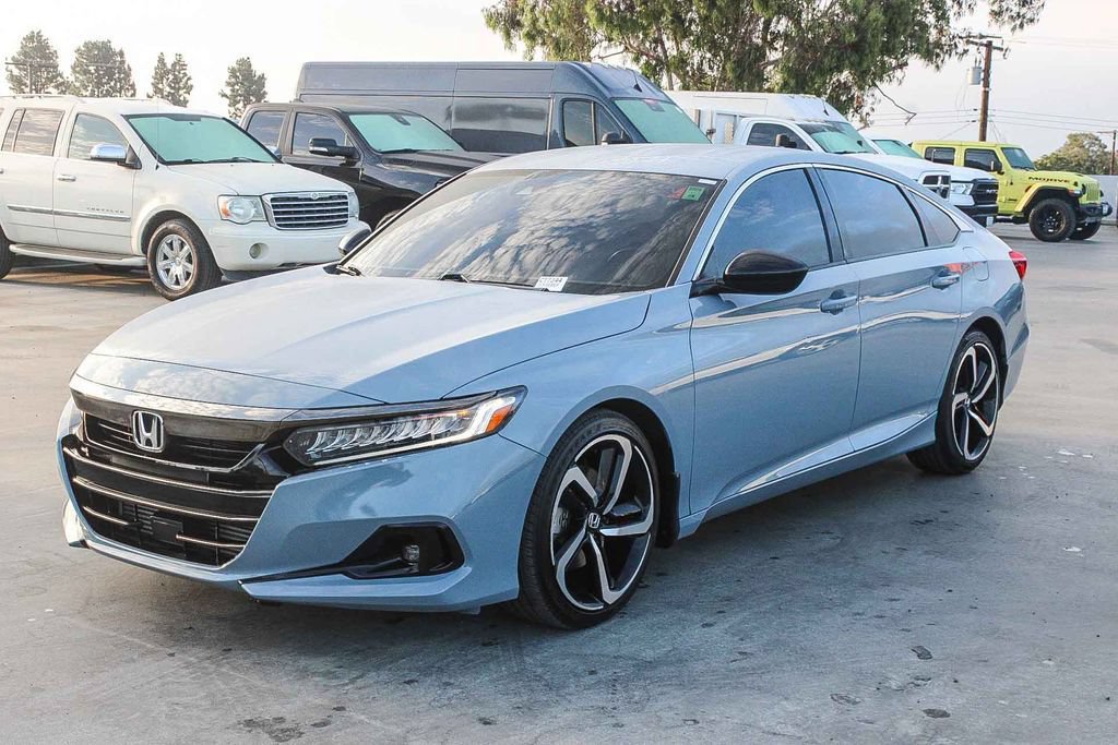Used 2022 Honda Accord Sport image 4