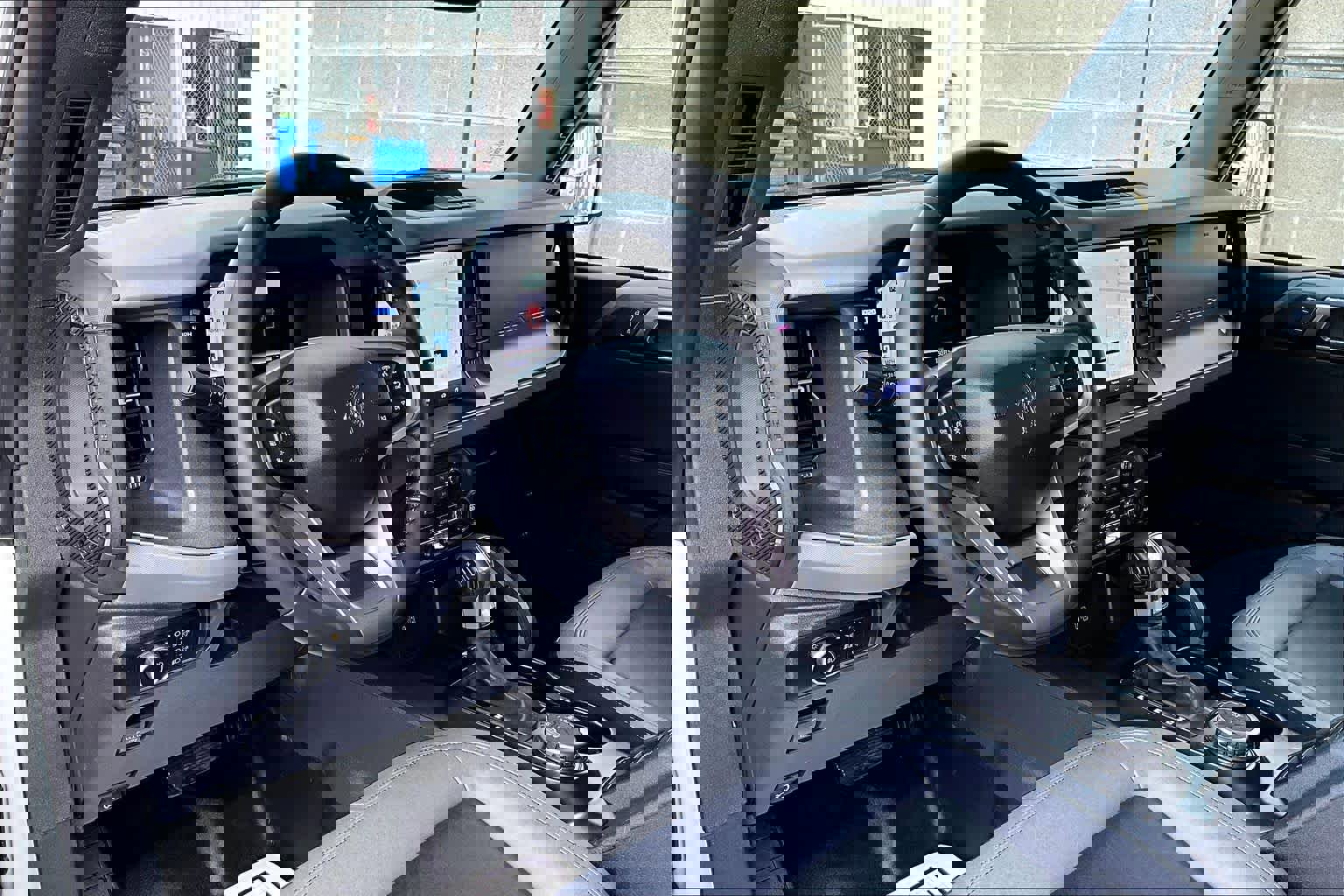 Used 2024 Ford Bronco Big Bend image 18