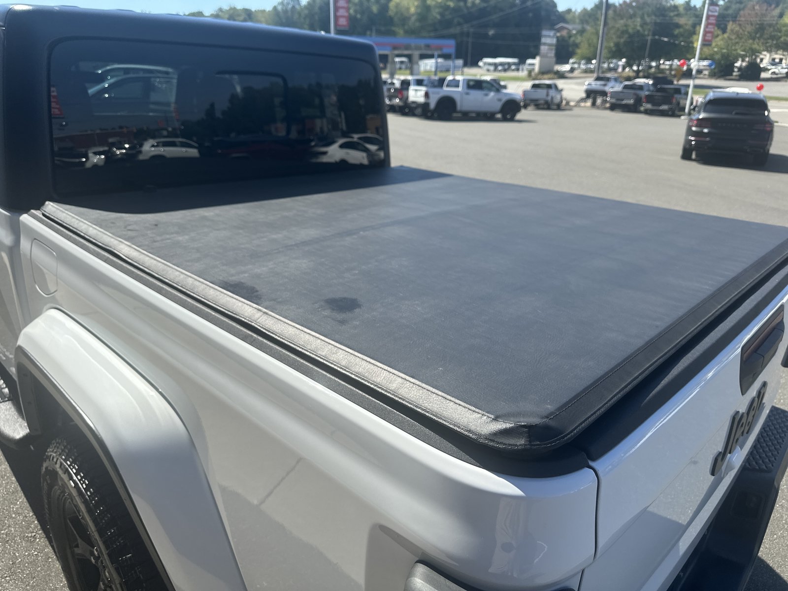 Used 2021 Jeep Gladiator Sport AWD/4WD image 24