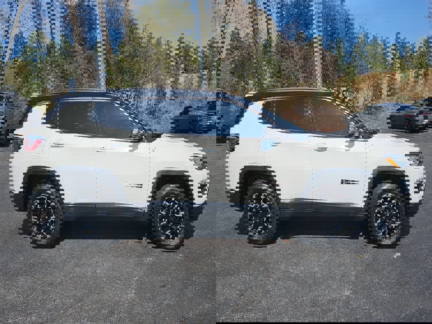 Used 2019 Jeep Compass Trailhawk image 2