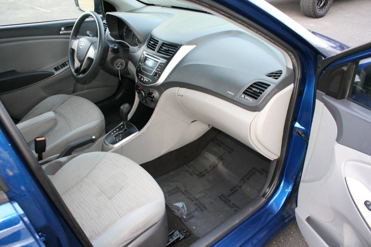 Used 2016 Hyundai Accent SE image 15