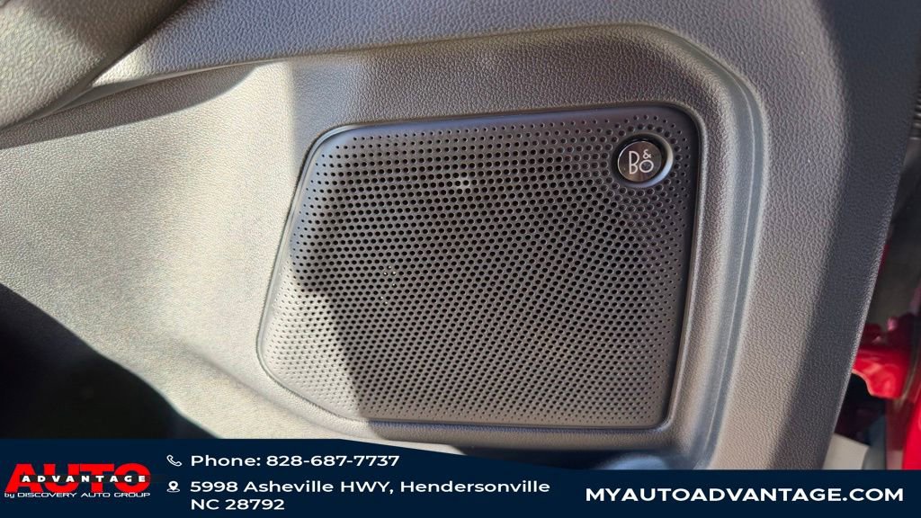 Used 2022 Ford Escape Titanium w/ Titanium Premium Package image 13