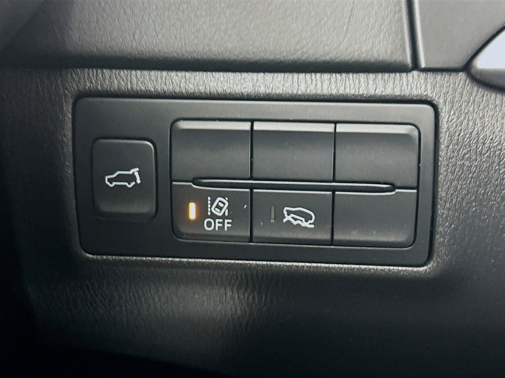 Used 2023 MAZDA CX-9 Touring image 16