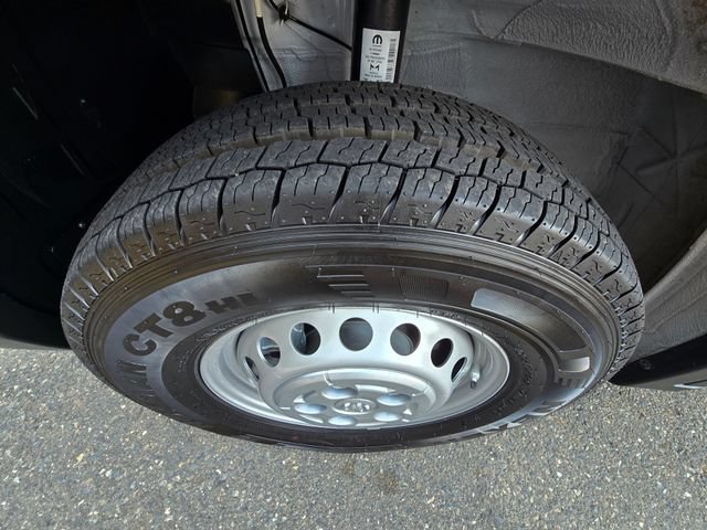 Used 2025 RAM ProMaster 2500 w/ Safety Group FWD image 25