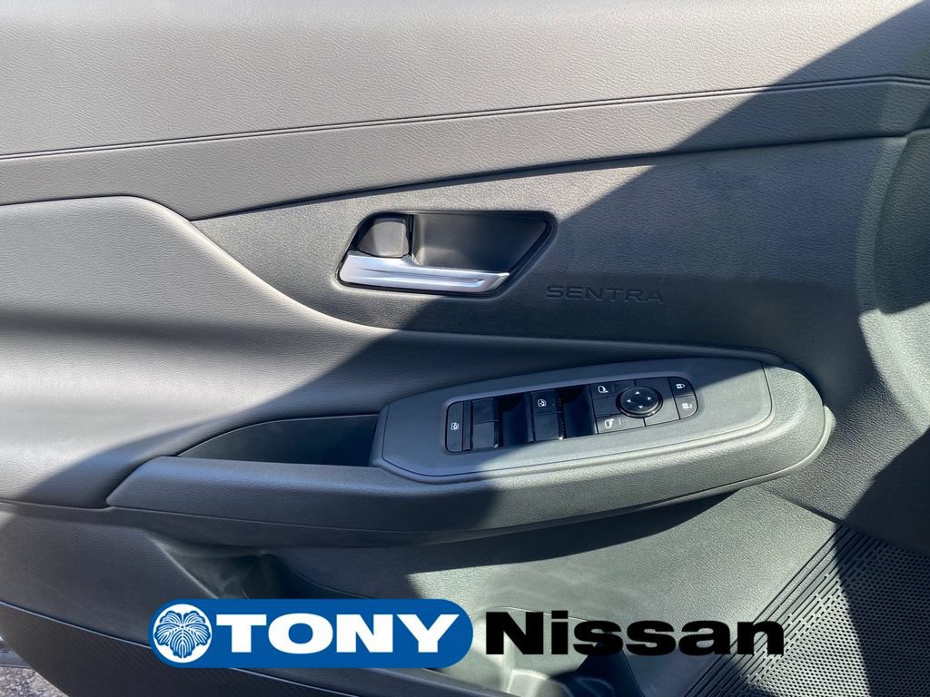 New 2026 Nissan Sentra SV FWD image 31
