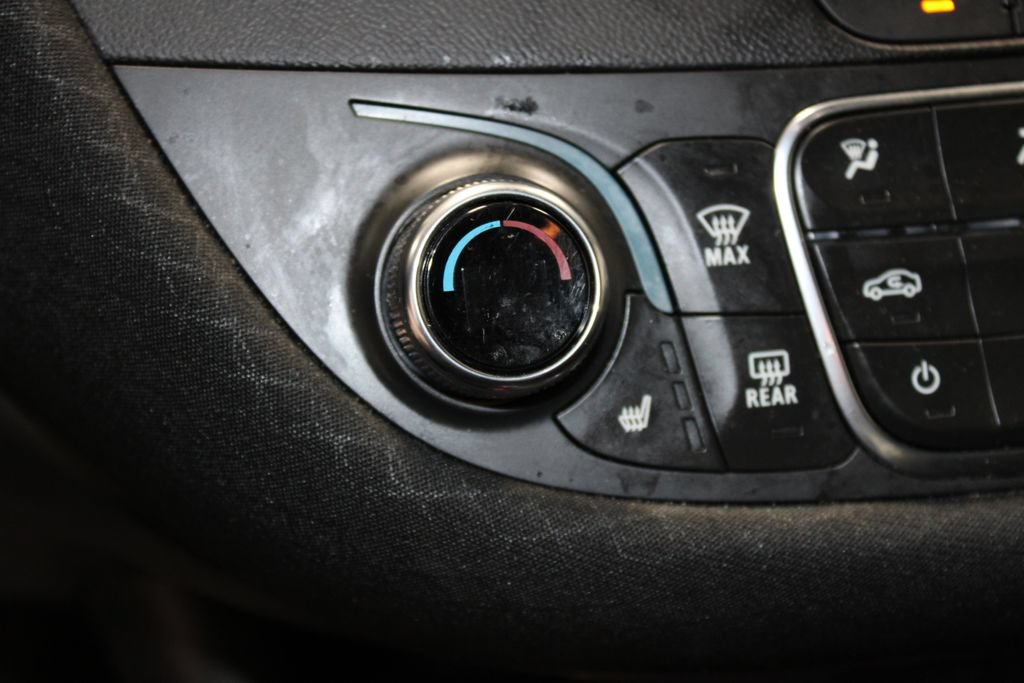 Used 2024 Chevrolet Malibu LT FWD image 36