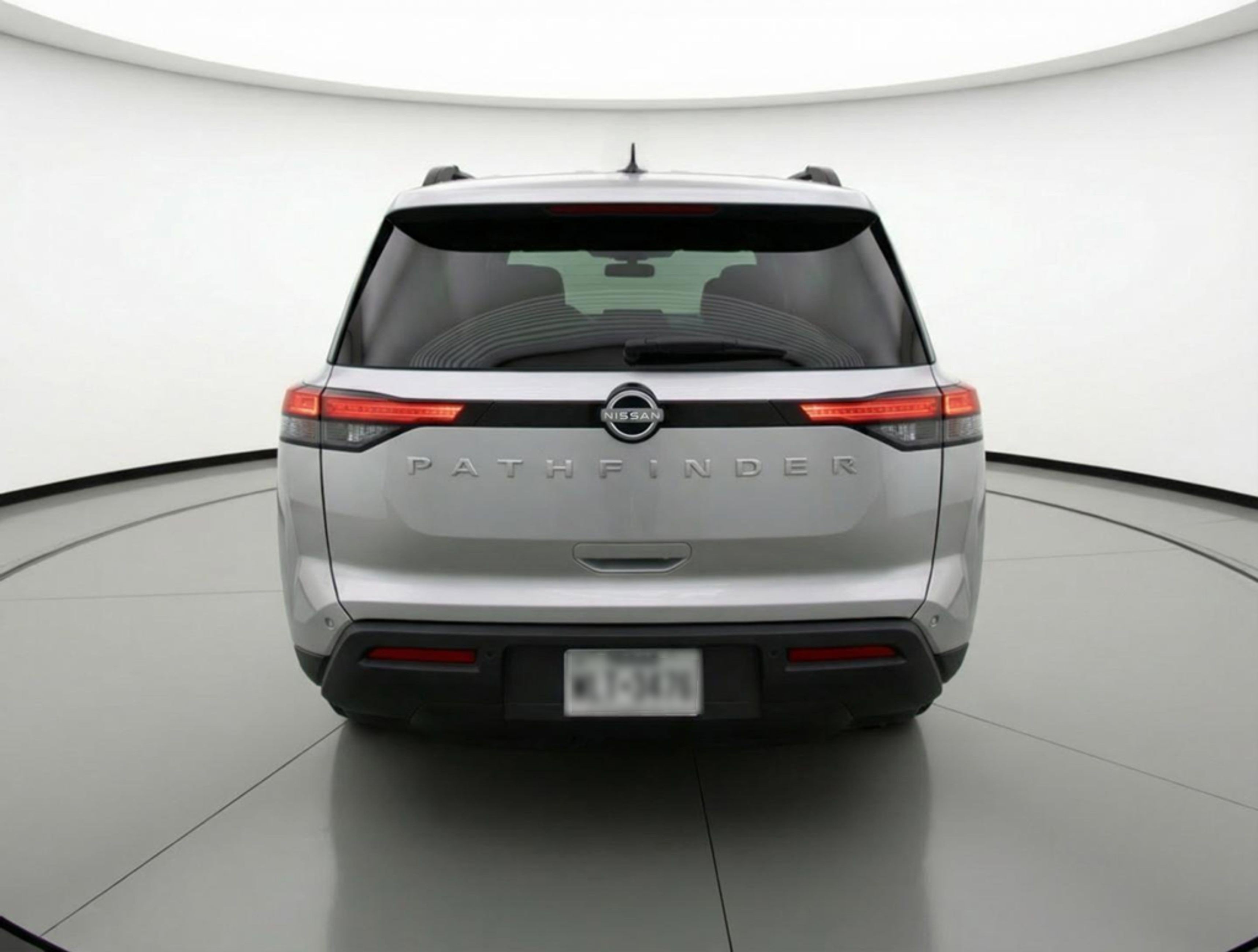 Used 2025 Nissan Pathfinder SV image 7