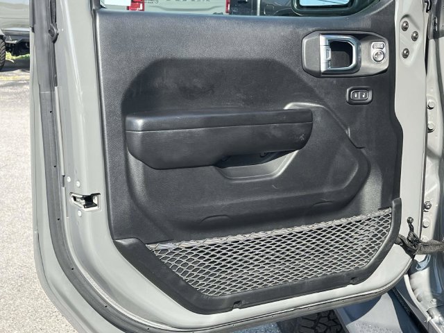Used 2021 Jeep Wrangler Unlimited Rubicon AWD/4WD image 14