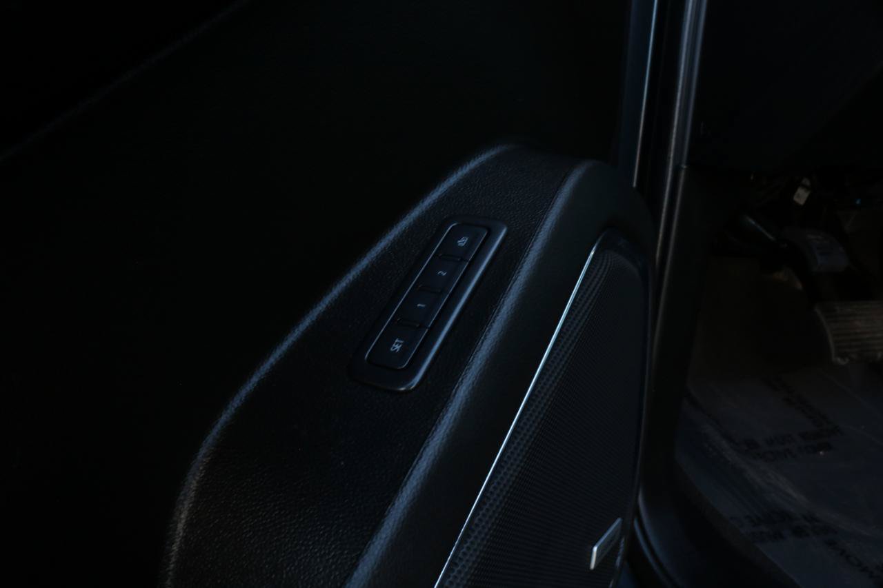 Used 2019 Chevrolet Tahoe Premier AWD/4WD image 22