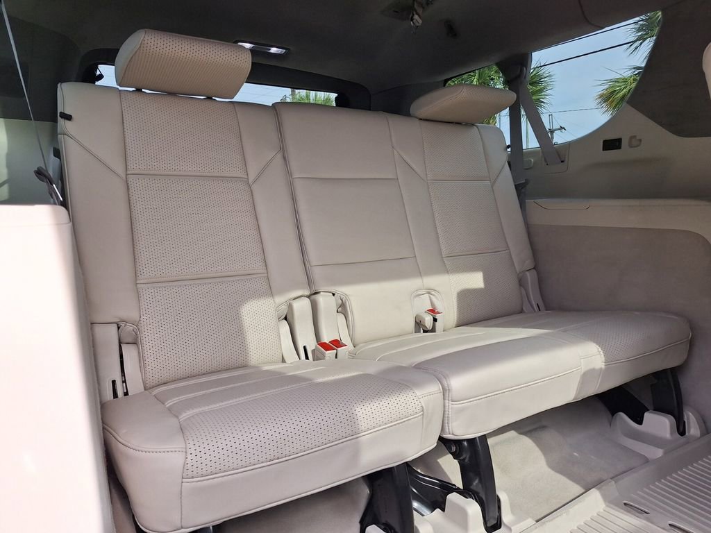 Certified 2024 Cadillac Escalade ESV Premium Luxury Platinum AWD/4WD image 38