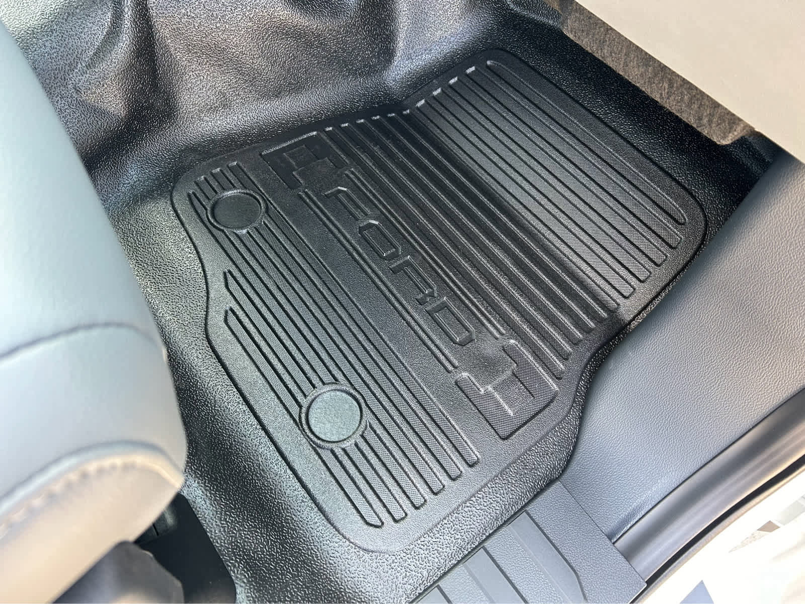 New 2025 Ford F550 4x4 Regular Cab Super Duty image 8