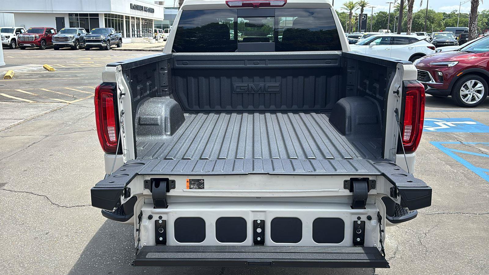 New 2026 GMC Sierra 1500 Denali AWD/4WD image 7