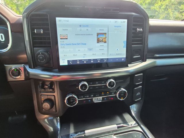 Used 2023 Ford F150 Lariat AWD/4WD image 12