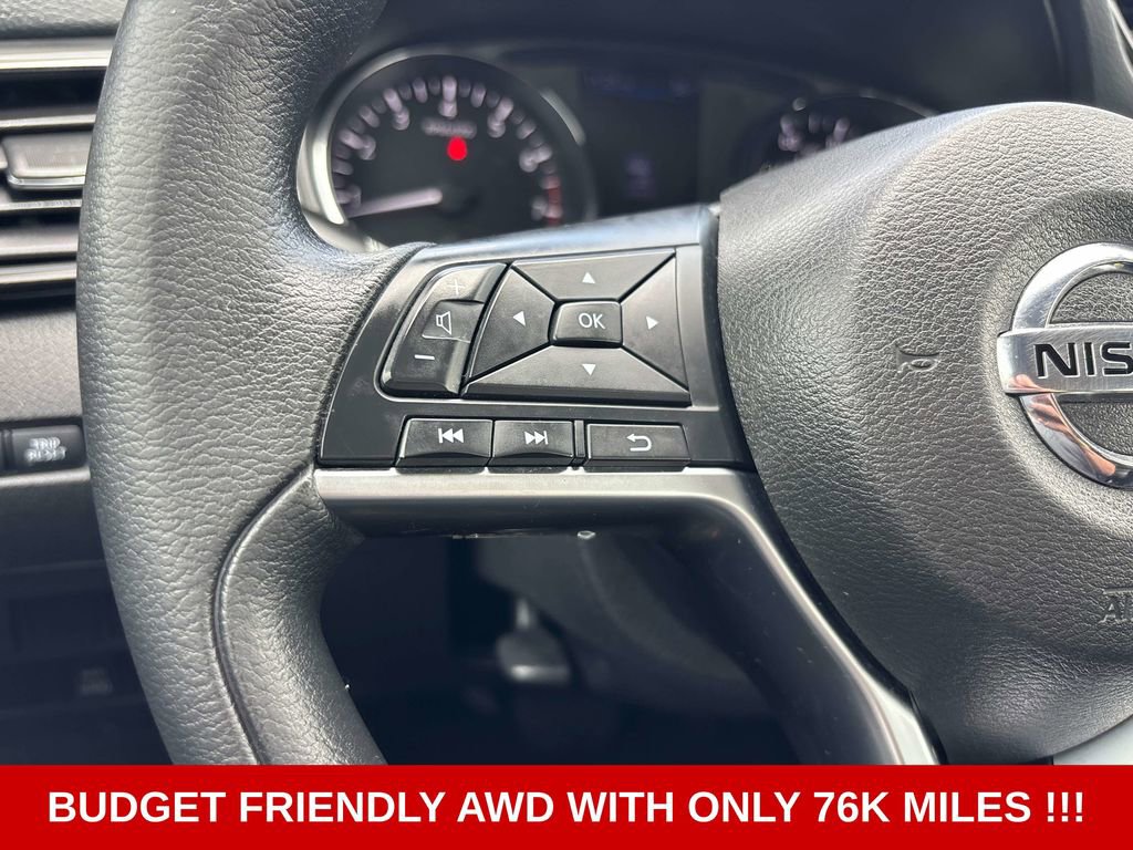 Used 2018 Nissan Rogue S AWD/4WD image 18