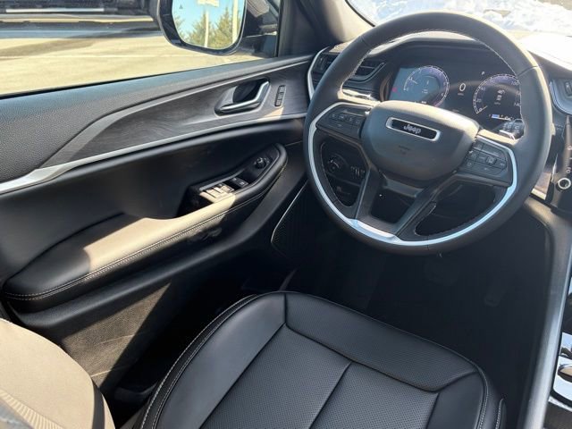 New 2026 Jeep Grand Cherokee Limited w/ Luxury Tech Group II image 34