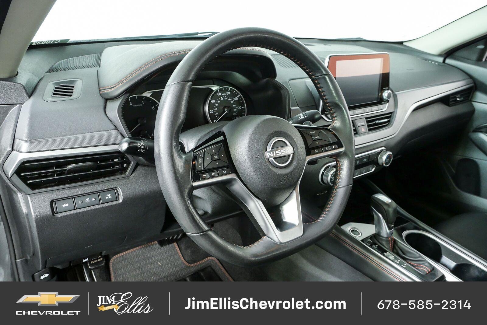 Used 2024 Nissan Altima 2.5 SR FWD image 4