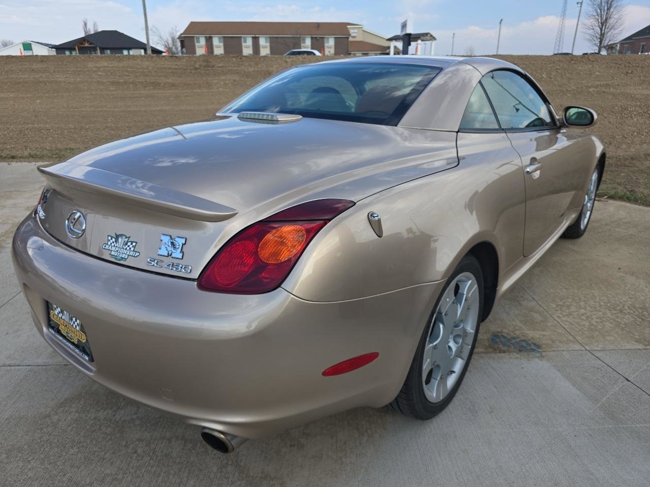 Used 2005 Lexus SC 430 Convertible image 4