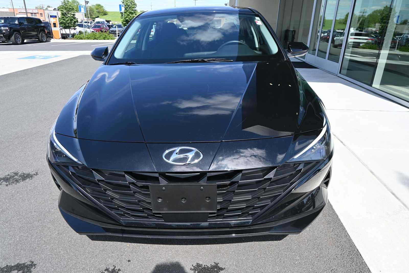 Certified 2023 Hyundai Elantra SEL w/ Convenience Package FWD video 2
