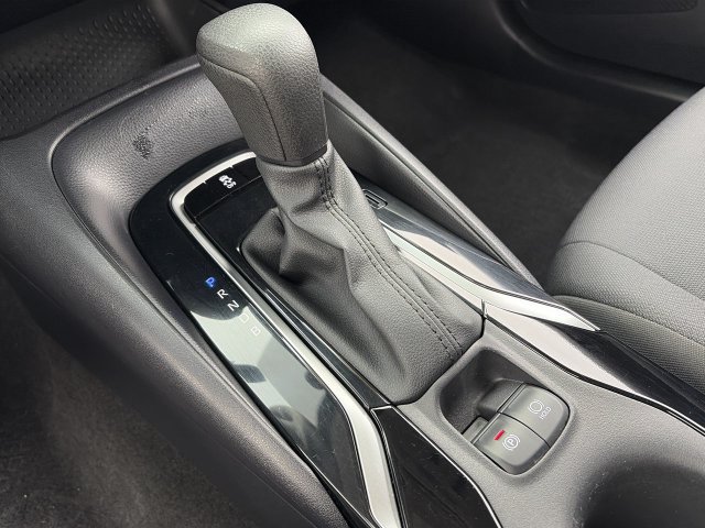 Used 2022 Toyota Corolla LE FWD image 29