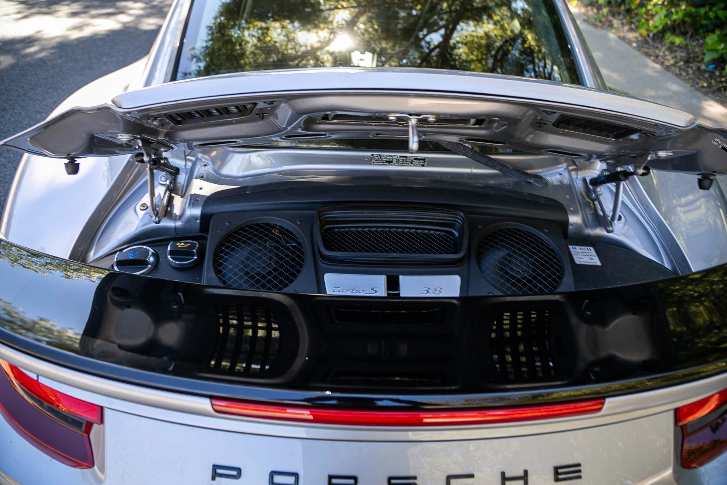 Used 2018 Porsche 911 Turbo S image 35