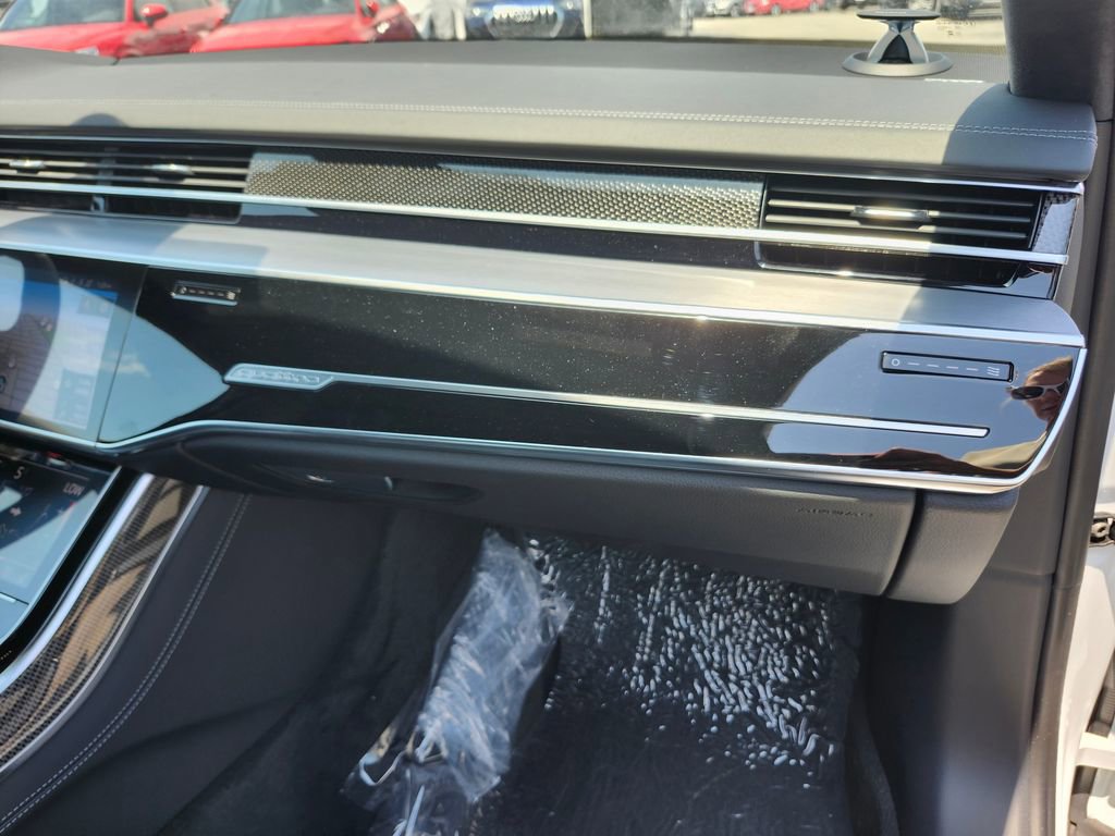 New 2025 Audi S8 image 25