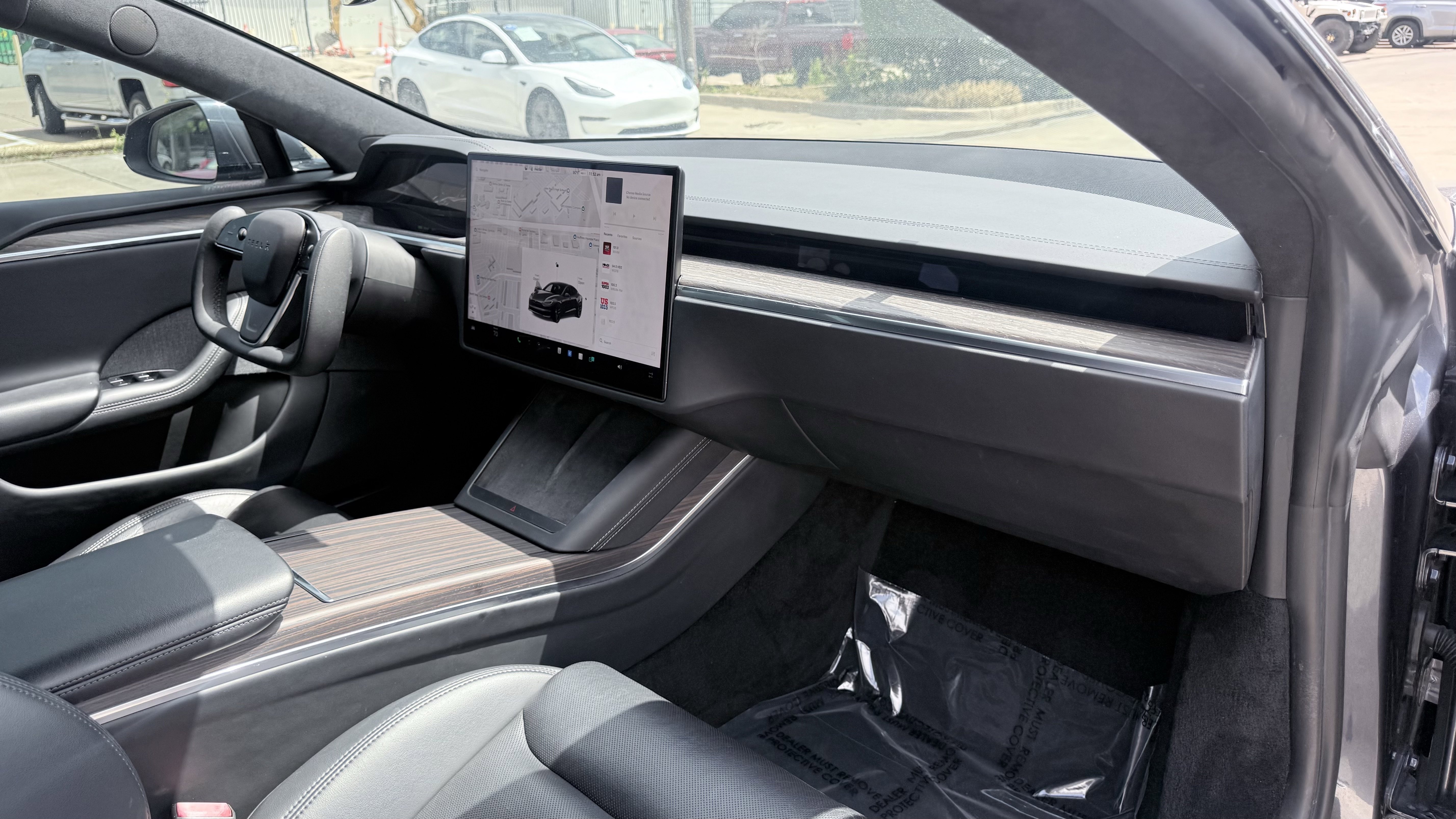 Used 2022 Tesla Model S AWD/4WD image 44