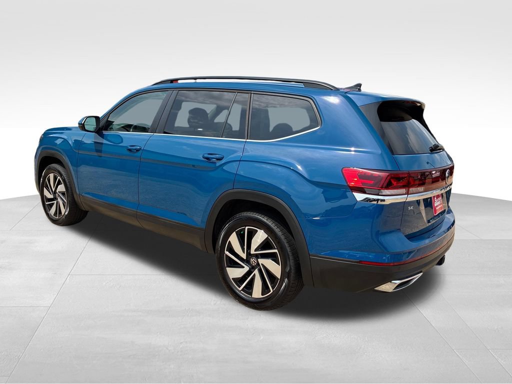 Used 2026 Volkswagen Atlas SE AWD/4WD image 3