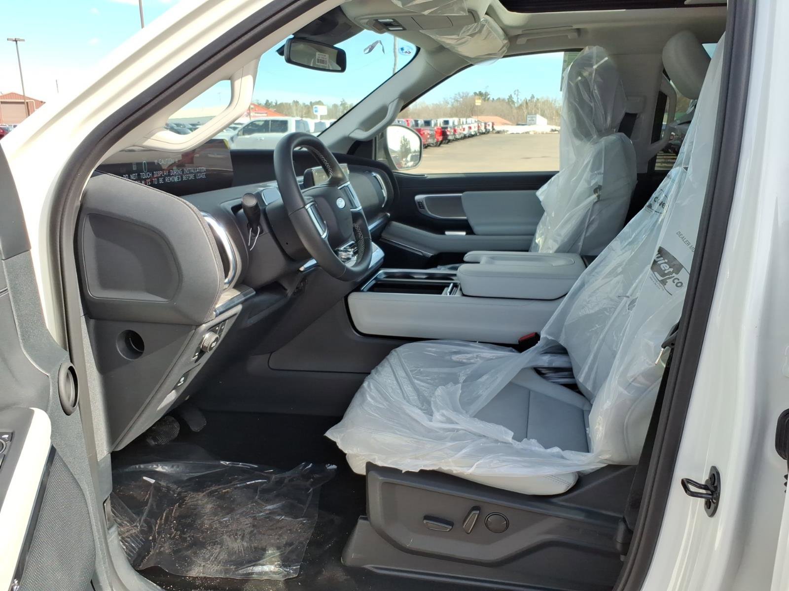 New 2026 Ford Expedition Max Platinum w/ Driver's Package image 5