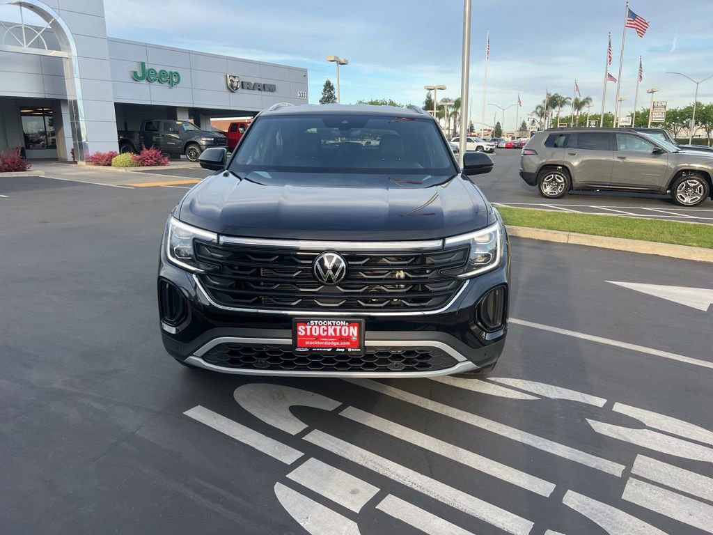 Used 2025 Volkswagen Atlas Cross Sport SE image 5