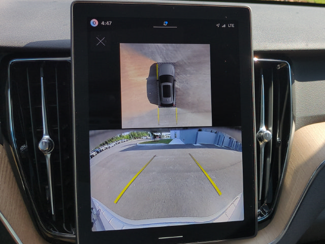 New 2026 Volvo XC60 B5 Plus AWD/4WD image 15
