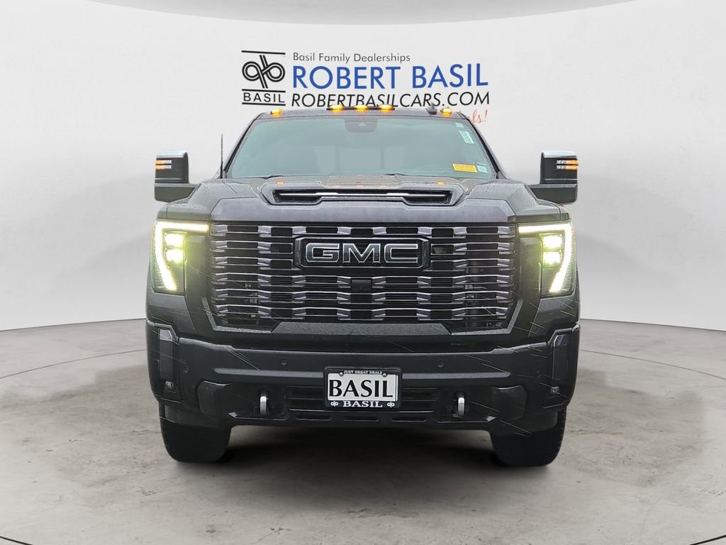 Used 2024 GMC Sierra 3500 Denali Ultimate image 8