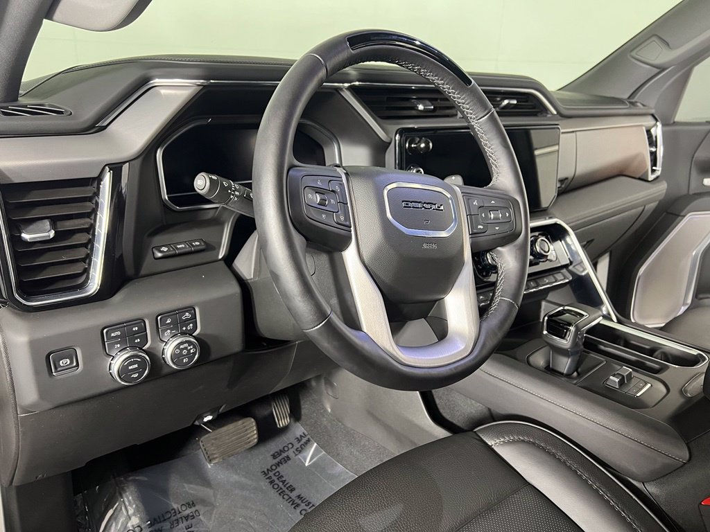 Used 2025 GMC Sierra 1500 Denali AWD/4WD image 19