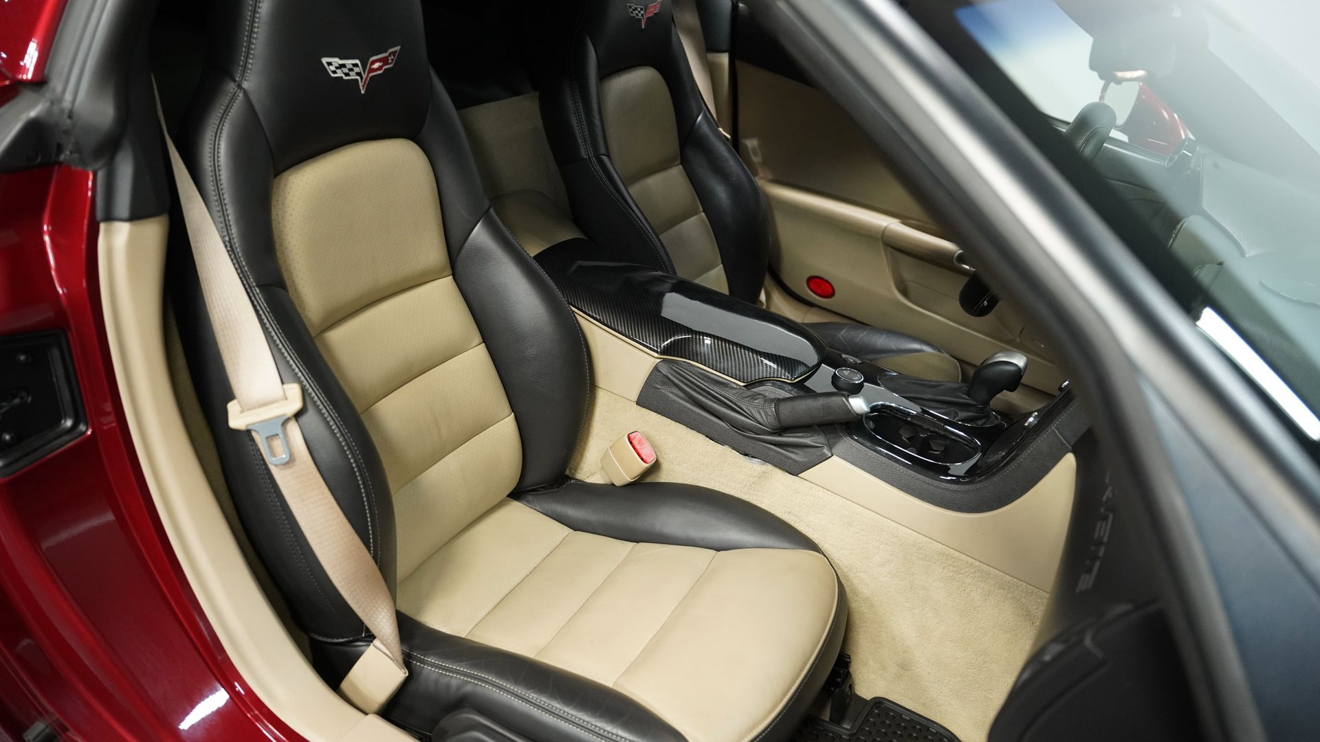 Used 2008 Chevrolet Corvette Coupe w/ Preferred Equipment Group image 39