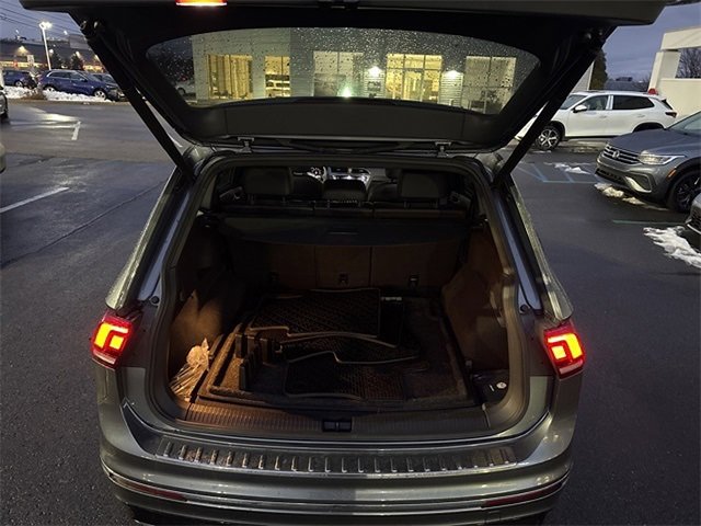 Used 2020 Volkswagen Tiguan SEL Premium R-Line image 25